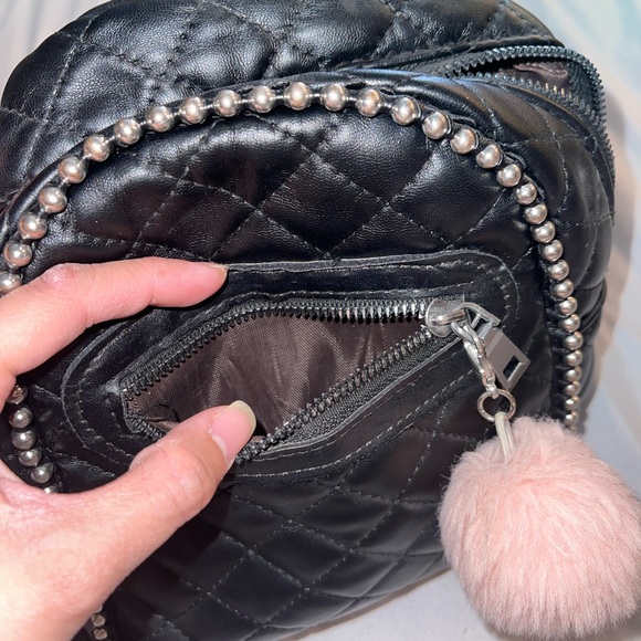 Small backpack 🎒 - Picture 4 of 4